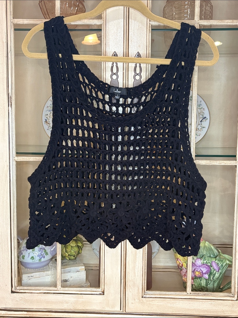 Lulu's Black Crochet Crop Tank - Picture 2 of 14